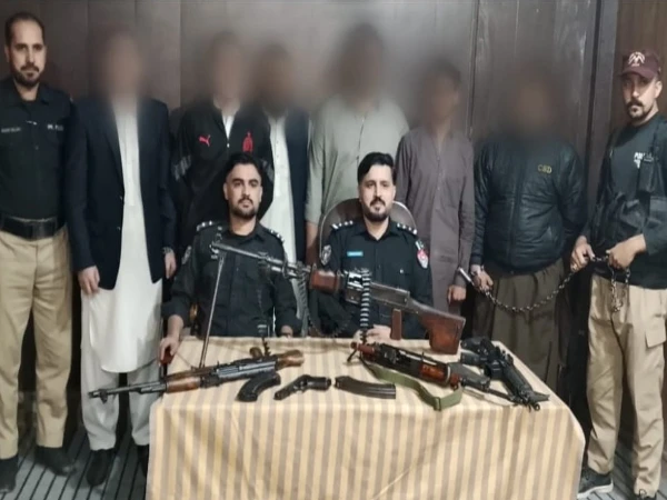 021763139803-0-600x450